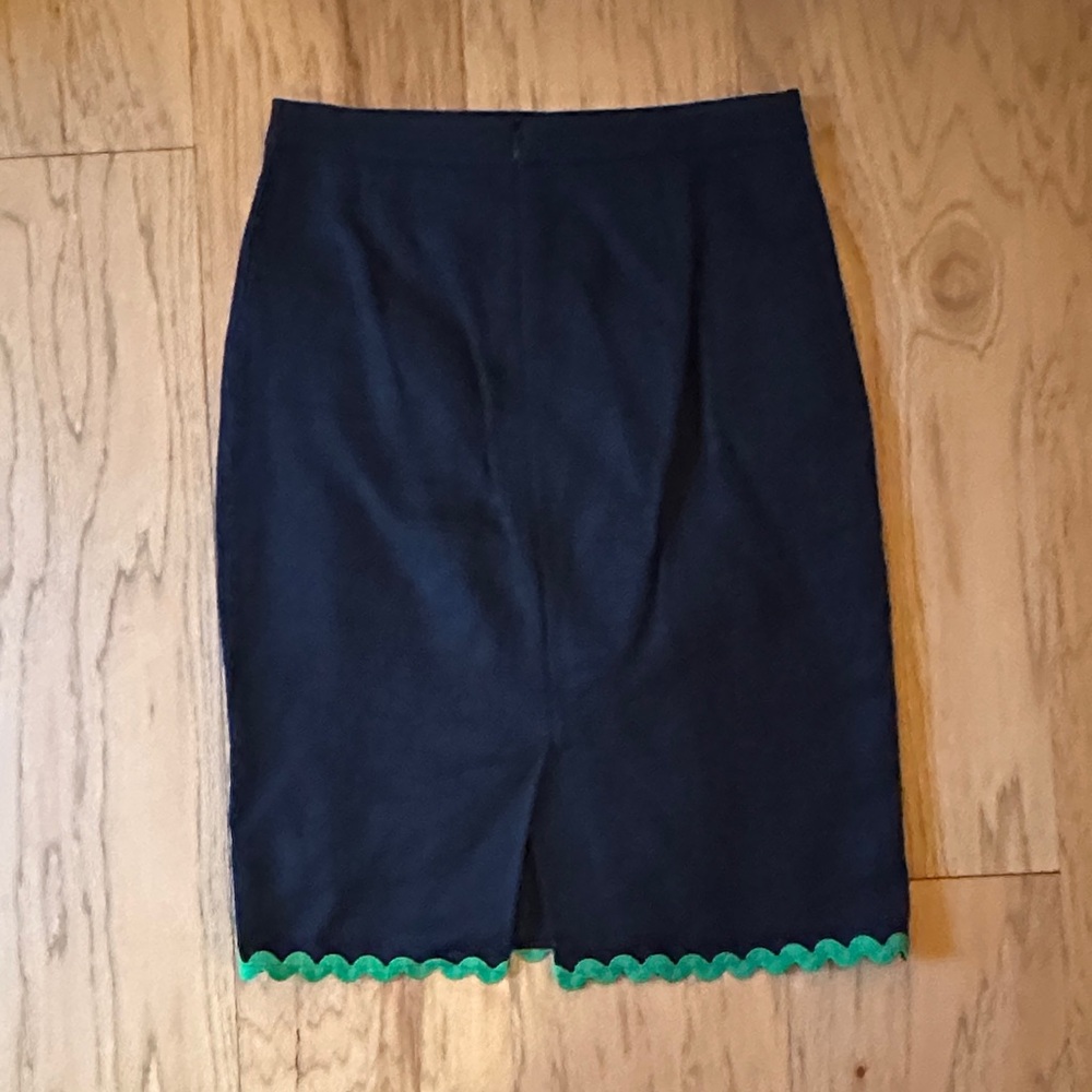 J. Crew Navy Pencil Skirt with Green Accent 100% Linen - Picture 3 of 4